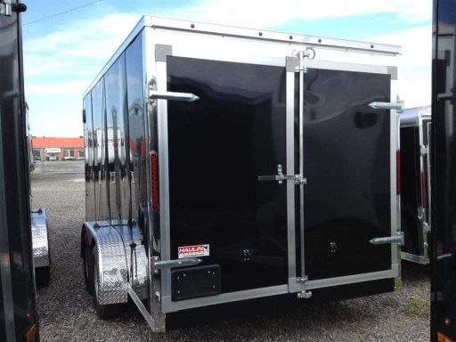 7 X 16 Enclosed Trailer - Barn Door